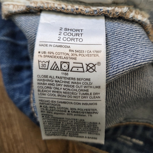 Old Navy High-Rise Wow Wide Leg Cropped Jeans Size 2 Short Light Wash - Picture 2 of 10